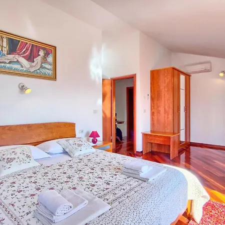 Σπίτι διακοπών Runko *